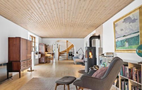 Norre Alslev House | 4 Bedroom Gorgeous Home In Nørre Alslev
