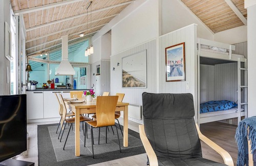 Tversted House | 4 bedroom gorgeous home in Bindslev