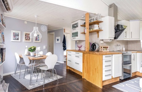 Boxholm House | 4 bedroom gorgeous home in Boxholm