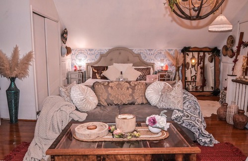 Germantown House | 4-Bedroom Historic Garden Oasis Home in Germantown
