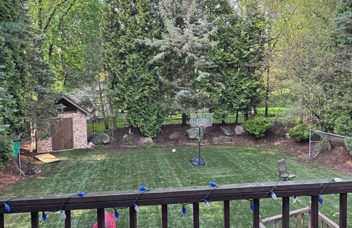 Dark Hollow Woods House | 4-bedroom house in fabulous Oakmont, 2 blocks away from Oakmont County Club.