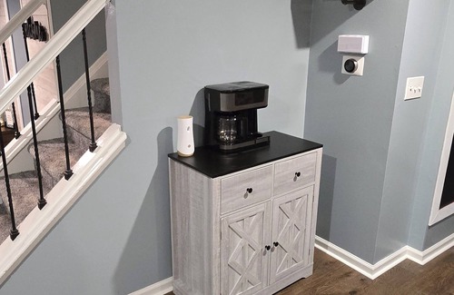 West Newton House | 4-bedroom house in enchanting Indianapolis with WiFi, AC