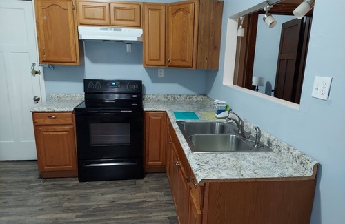 Dayton House | 4 Bedroom House Perfect for a Working Crew