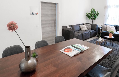 Berchem House | 4 bedroom house with kitchen and bathroom and we can offer a solution for your parking