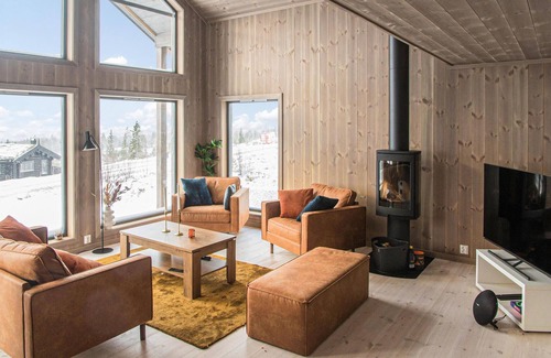 Trysil House | 4 bedroom lovely home in østby