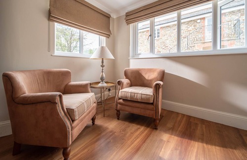Chittlehamholt Cottage | 4-Bedroom luxury cottage sleeping up to 8, access to indoor heated pool, tennis court and golf cours