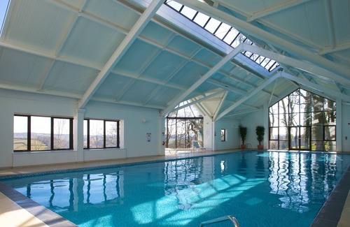 Chittlehamholt Cottage | 4-Bedroom luxury cottage sleeping up to 8, access to indoor heated pool, tennis court and golf cours