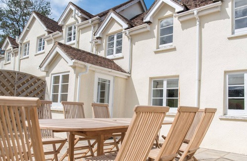 Chittlehamholt Cottage | 4-Bedroom luxury cottage sleeping up to 8, access to indoor heated pool, tennis court and golf cours
