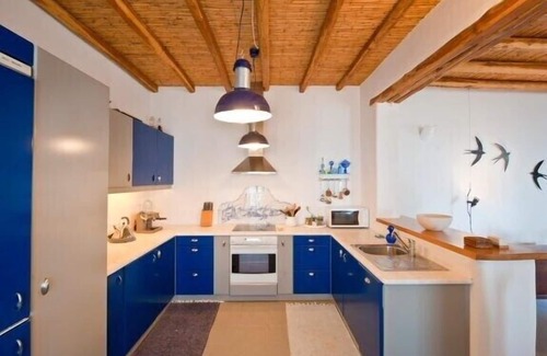Drios Villa | 4 bedroom luxury villa with pool and amazing sea views