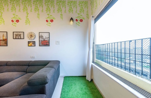 Santacruz Apartment | 4 Bedroom Near USA consulate & BKC