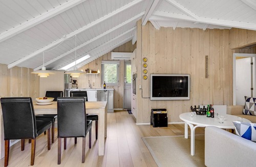 Jerup House | 4 bedroom nice home in ålbæk
