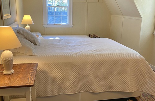 Five Islands House | 4 Bedroom Ocean Front cottage with glorious ocean views and deep water dock