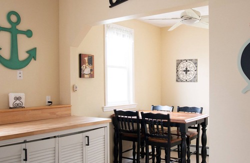 Narragansett House | 4 bedroom Ocean views-One Block To Scarborough Beach!