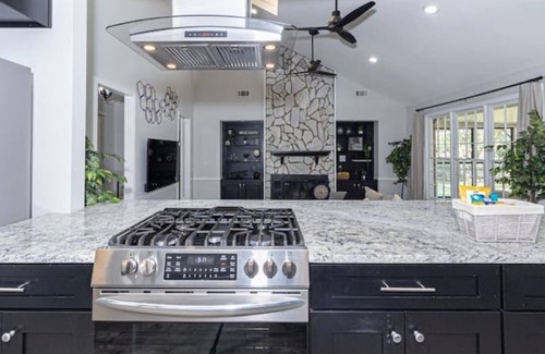 Columbus House | 4 Bedroom Retreat — Close to Ft Benning: Modern, Cozy, and Mins to Everything!