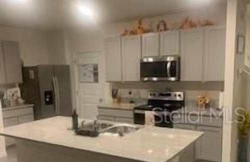 Wimauma Apartment | 4 Bedroom Single family 430529 by Houzlet