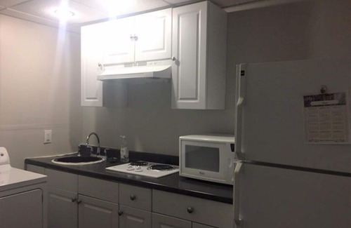 Merrifield House | 4-bedroom vacation home just 9 minutes drive to Tysons Corner Center