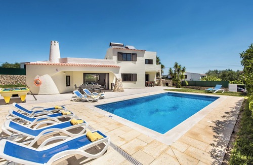 Santa Eulalia Villa | 4 Bedroom Villa Albufeira Center Private Heated Pool (Heated on Request)