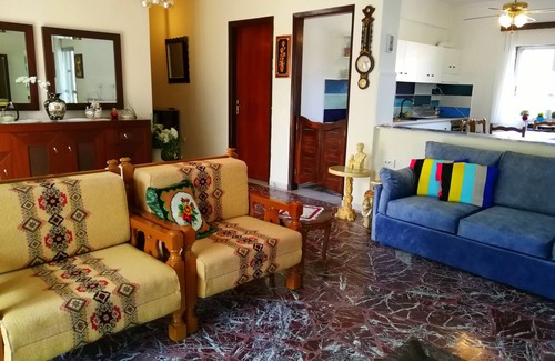 Vatopedi House | 4 bedrooms, 3 bathrooms, large garden with a beautiful view