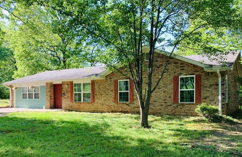 Mena House | 4 Bedrooms & 3 Full Baths-Yard/Deck/Firepit/Creek/Paved Road/SxS Trails/Hiking