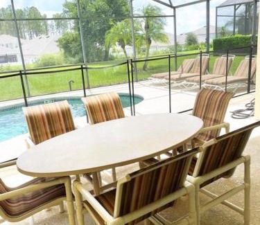 Calabay Parc Villa | 4 bedrooms pool home with game room Calabay