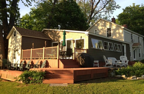 West Stockbridge House | 4 BR home w/beautiful gardens on pond in Berkshires. Walking distance to town.