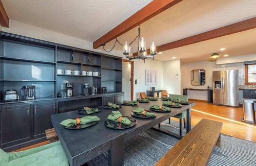 Wolf Laurel House | 4 Br Mountain Views Sleeps 10 Sauna Hot Tub Arcade