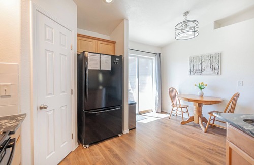 Mountain Home House | 4 BR, Pet Friendly, Laundry, Garage, Large Yard