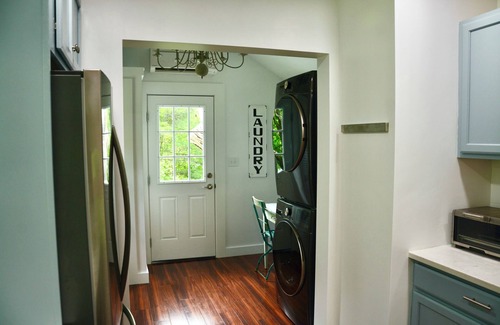 Cape Neddick House | 4 BR Renovated Home, Sleeps 10 - Walk to Perkins Cove, Ogunquit, Cape Neddick