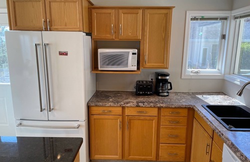 Central Okanagan House | 4 BR Upper Floor With Massive Lake view