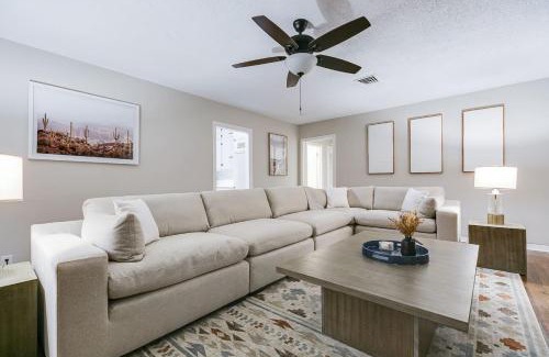 San Angelo House | 4 BR with 3 BA Turf Backyard New