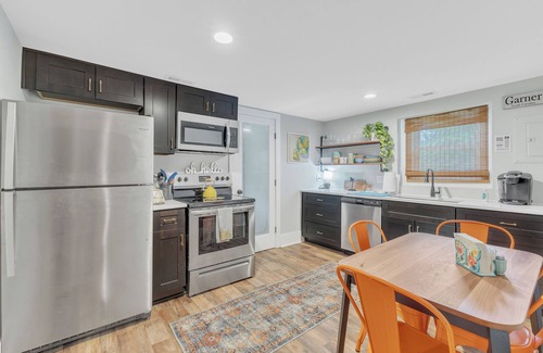 Garner House | 4 BRs/3 Full Baths - Stroll to Coffee, Bakery, Wine Bar - Downtown Garner