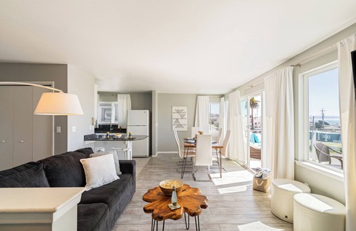 Cayucos House | 4 Cayucos Bungalows | Steps to Beach, Sleeps 16, Pet Friendly