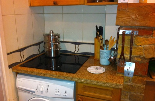 Wingham Cottage | 4* CHARACTER COUNTRY COTTAGE HEART OF VILLAGE S/C SLEEPS 4 WIFI GARDEN PARKING