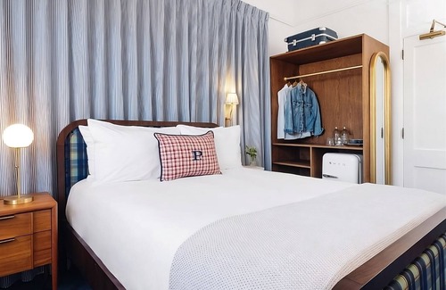 Civic Core House | 4 Comfortable King Rooms at Palihotel San Diego, Near Sunset Cliffs!
