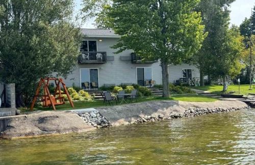 Lake City Hotel | 4 Compact Combined Family Studios