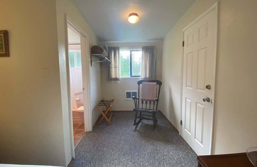 Port Angeles Hotel | #4 ✺Delightful Inn Room Near Lake Crescent✺