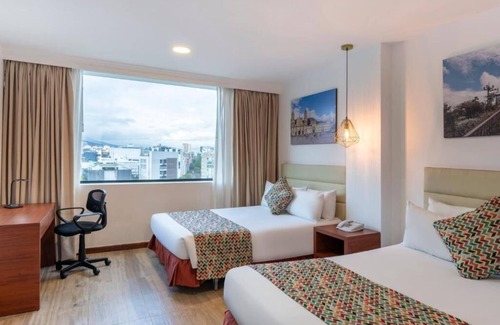 Calle 100 Hotel | 4 Elegant Units! FREE Parking, City Views, Minutes to Parque de la 93