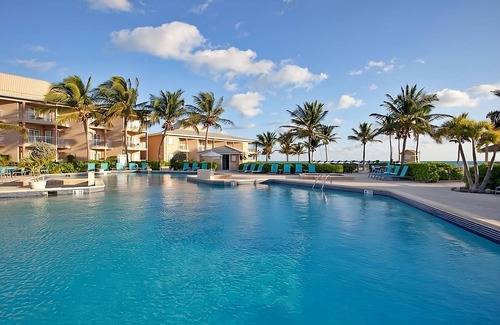 Crystal Harbour Apartment | 4 Family-Friendly Suites w/Kitchen, Ocean Views & Pool Access for Ultimate Fun