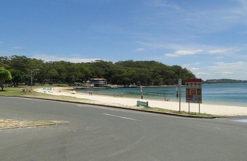 Nelson Bay Apartment | 4 'Florentine' 11 Columbia Close - spectacular views and air conditioning