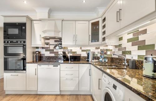 Clifden Apartment | 4 Harbour Heights