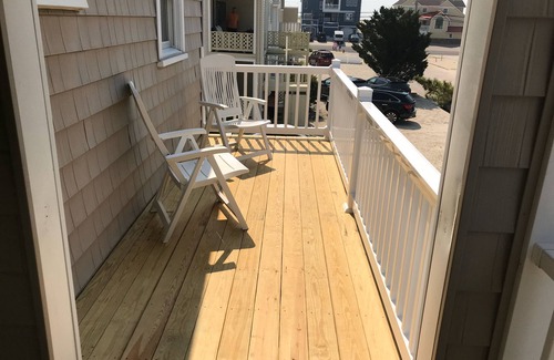 Holgate House | 4 Houses To The Beach, Quiet Area, 2nd Floor Unit