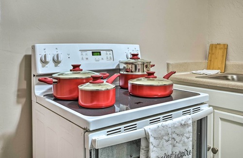 Bayonet Point Apartment | 4 Mi to Beaches: Cozy Studio in Port Richey!
