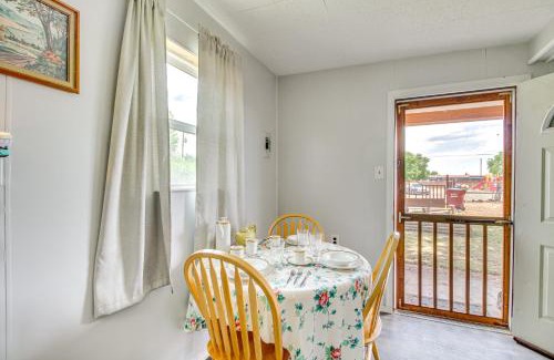 Bosque Farms House | 4 Mi to Rio Grande Bosque Farms Home with Patio!