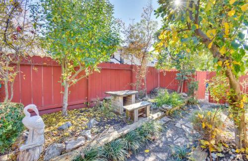 Patterson House | 4 Mi to San Joaquin River Peaceful Patterson Home