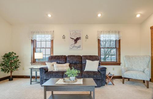 Ronks House | 4 Mi to the Amish Village Spacious Home with Deck!
