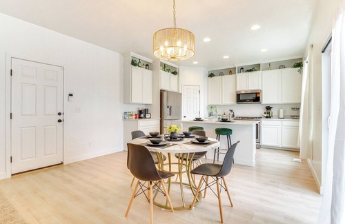 Herriman House | 4 Mi to Zions Bank Stadium: Sleek Herriman Retreat