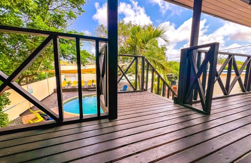 Washington Apartment | 4 Min Drive To The Nr.2 Worlds Best Beach! Family-size Apartment with Pool & BBQ