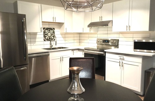 South Surrey House | 4 mins to the Beach & Canada’s Longest Pier! Pet-friendly! Near many amenities!