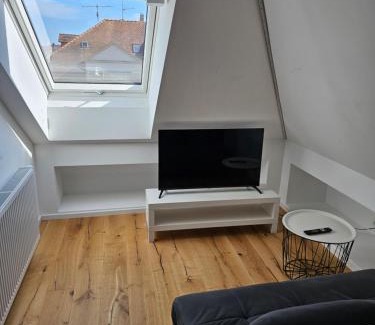 Weststadt Sudlicher Teil Apartment | 4.OG/Maisonette-Wohnung neu/4-Zimmer/Weststadt