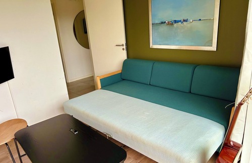 Odense Condo | 4 pers priv entr 3BR TV kitchnette bath-city/nature